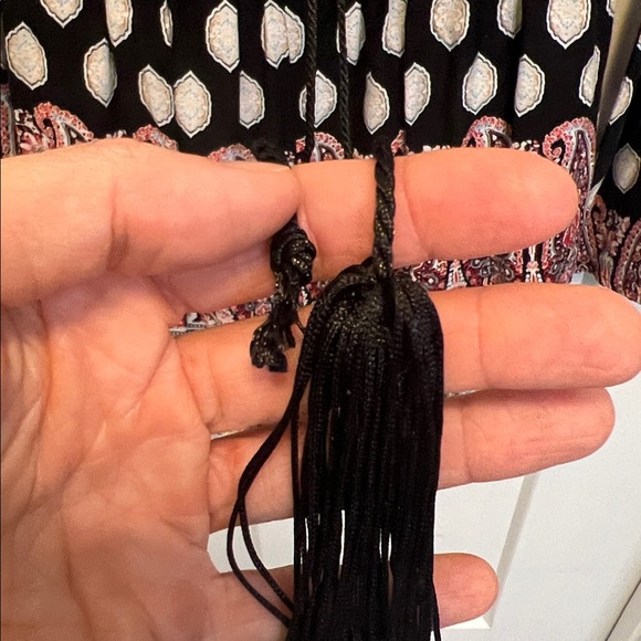 Black red pattern romper - Picture 5 of 5